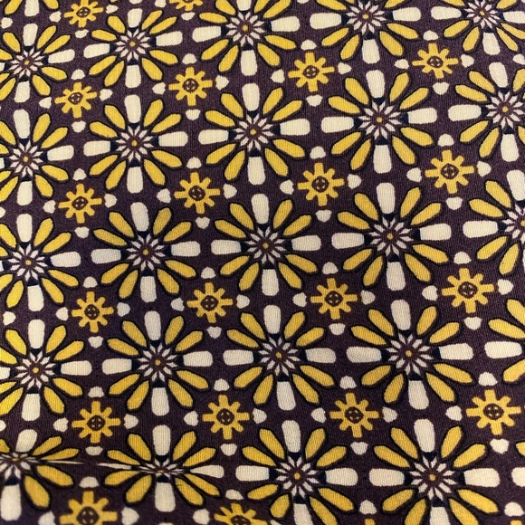 UO Geo Floral High-Rise Soft Flare Trousers - Picture 3 of 4